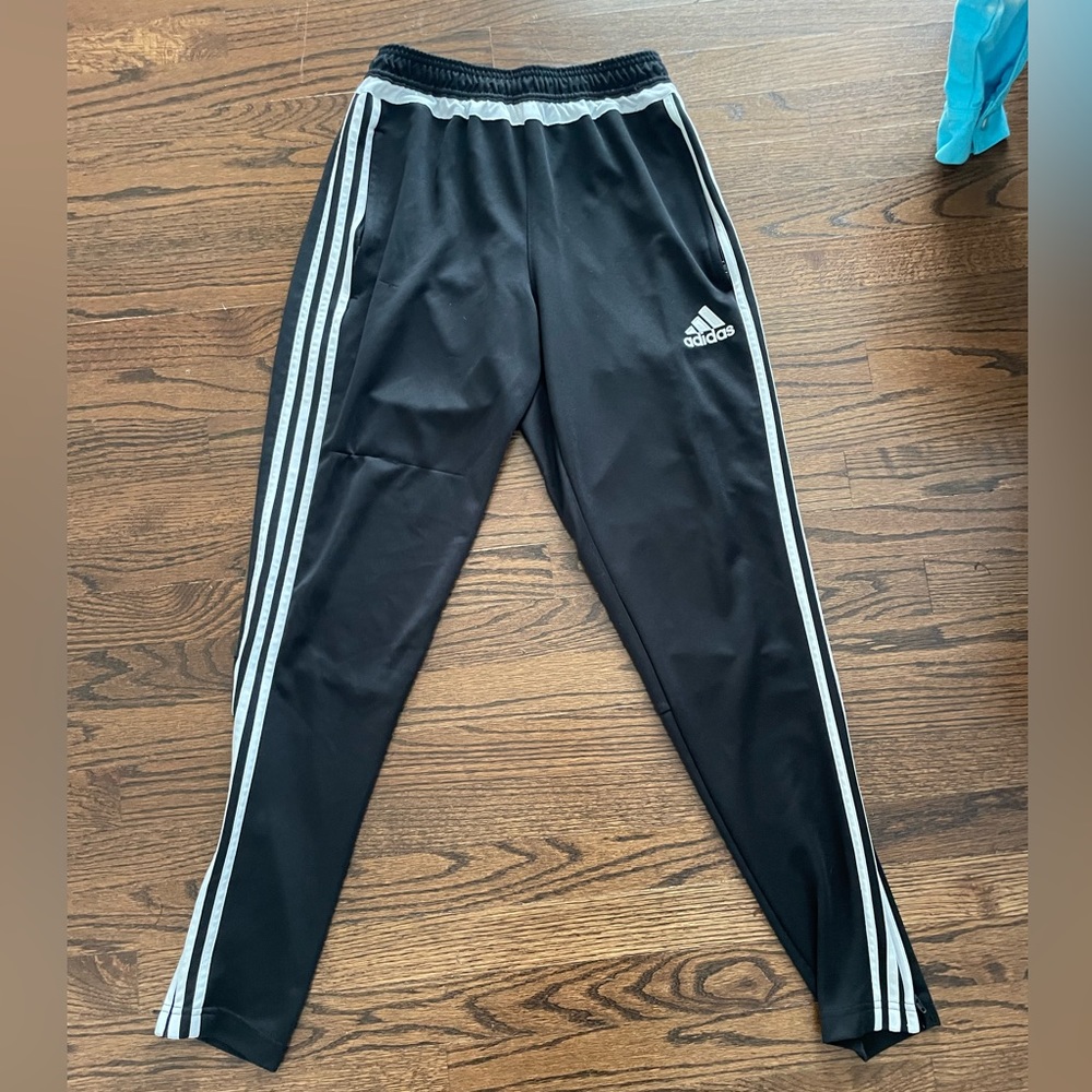 Women’s M Adidas Jogger
